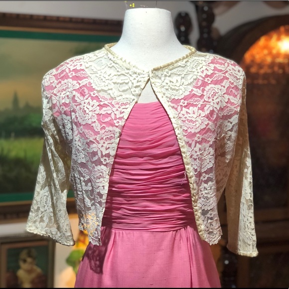 Vintage Lace Shrug - Picture 2 of 6